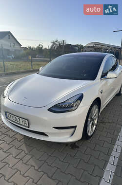 Седан Tesla Model 3 2019 в Ивано-Франковске