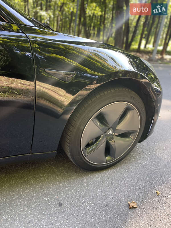 Седан Tesla Model 3 2018 в Харкові
