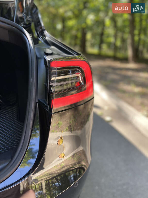 Седан Tesla Model 3 2018 в Харкові