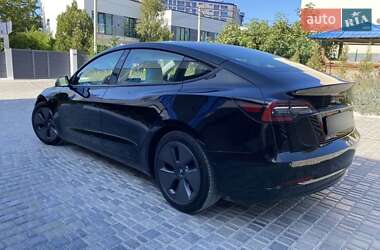 Седан Tesla Model 3 2021 в Киеве