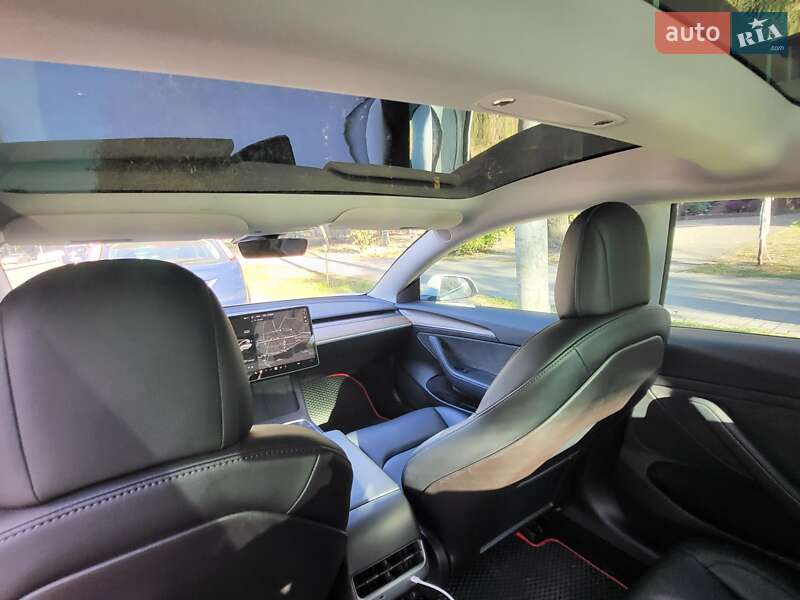 Седан Tesla Model 3 2021 в Запорожье