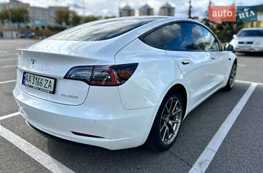 Седан Tesla Model 3 2019 в Киеве