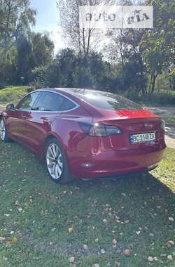 Седан Tesla Model 3 2018 в Трускавце