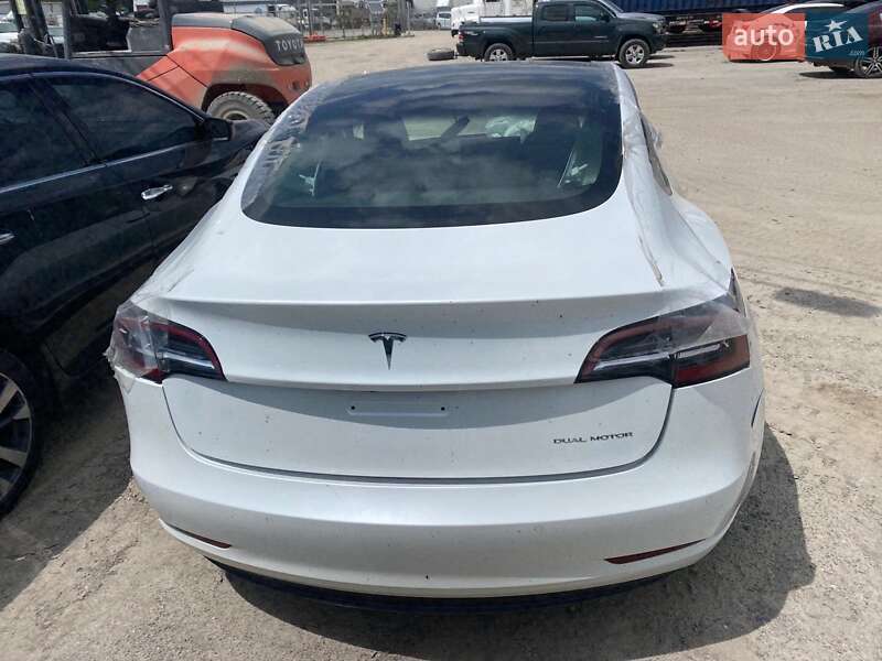 Седан Tesla Model 3 2021 в Харькове