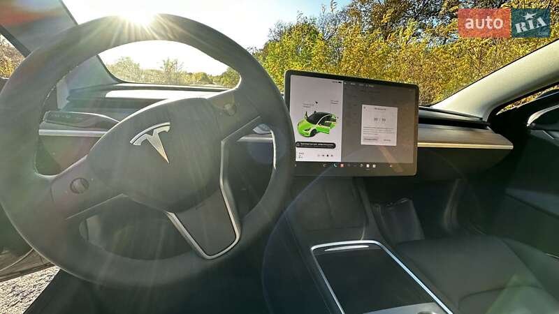 Седан Tesla Model 3 2022 в Тернополе