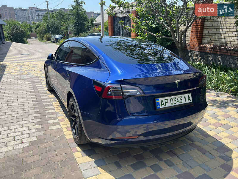 Седан Tesla Model 3 2018 в Запоріжжі