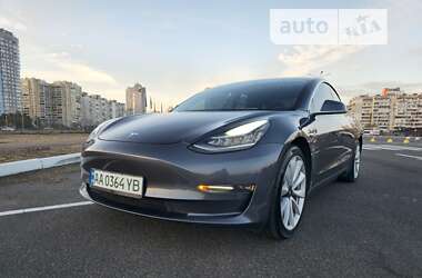 Седан Tesla Model 3 2020 в Киеве