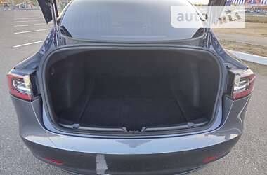 Седан Tesla Model 3 2020 в Киеве