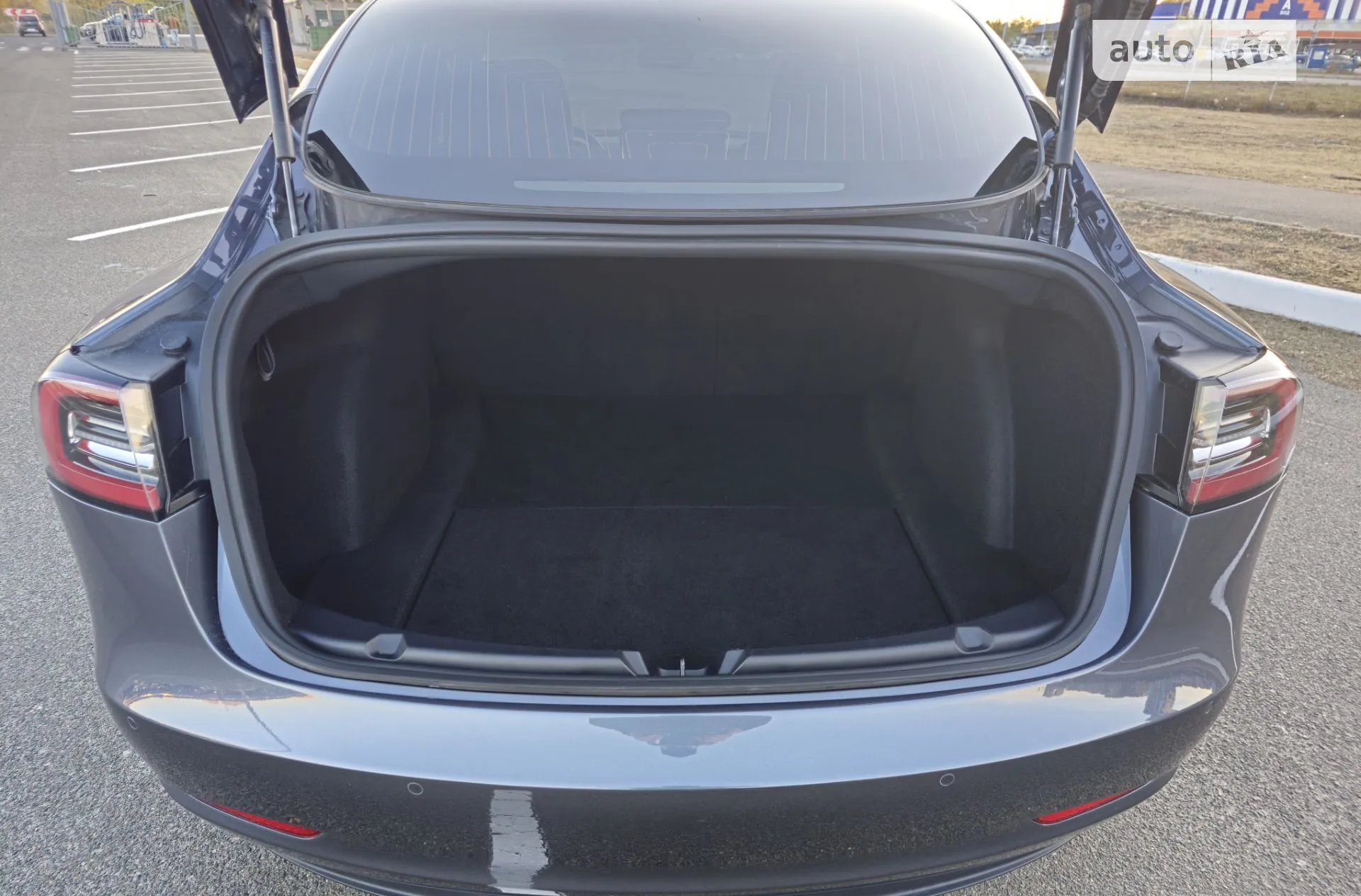 2020 Tesla Model 3 - мініатюра 23