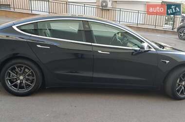 Седан Tesla Model 3 2018 в Киеве