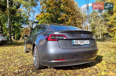 Седан Tesla Model 3 2022 в Виннице