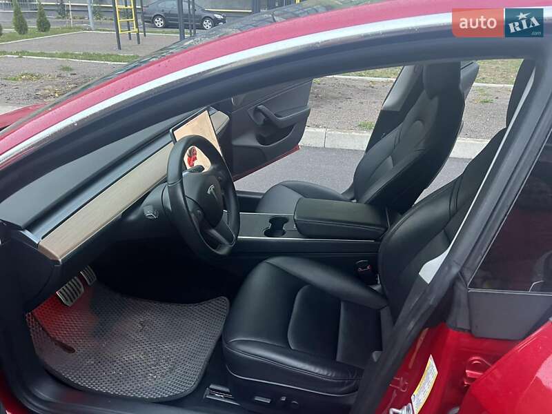 Седан Tesla Model 3 2018 в Вінниці