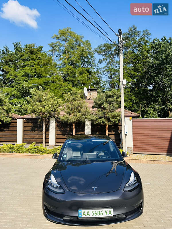 Седан Tesla Model 3 2019 в Києві