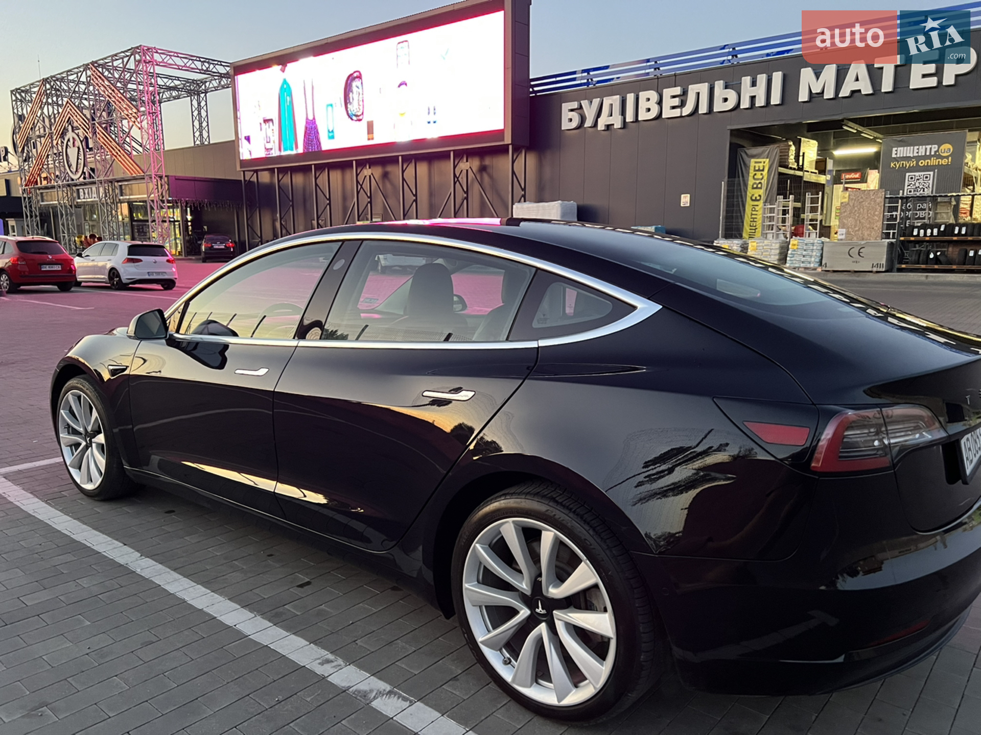 2018 Tesla Model 3 - мініатюра 9