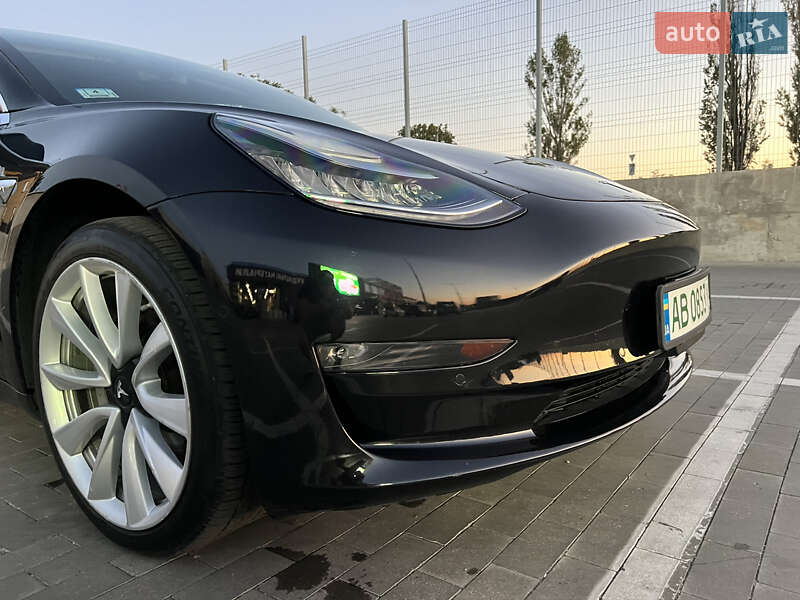 Седан Tesla Model 3 2018 в Первомайске