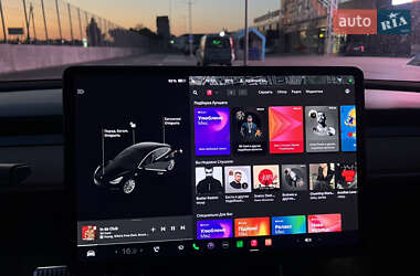 Седан Tesla Model 3 2018 в Первомайске