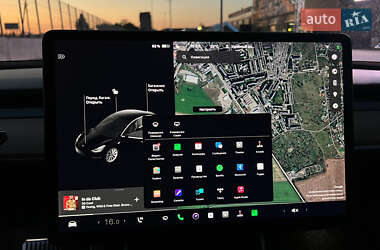 Седан Tesla Model 3 2018 в Первомайске