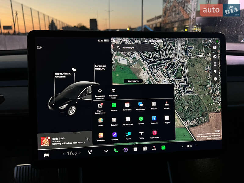 Седан Tesla Model 3 2018 в Первомайске