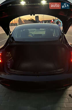 Седан Tesla Model 3 2018 в Первомайске