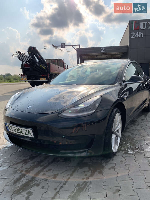 Седан Tesla Model 3 2019 в Калуші фото 2 Седан Tesla Model 3 2019 в Калуші