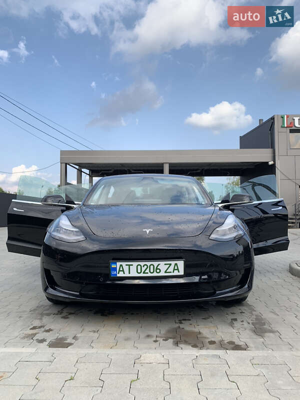 Седан Tesla Model 3 2019 в Калуше фото 4 Седан Tesla Model 3 2019 в Калуше