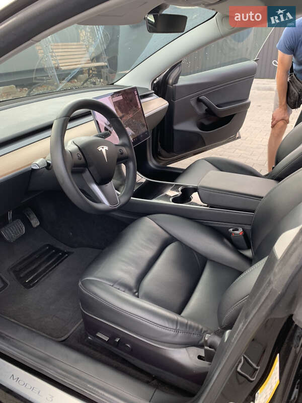 Седан Tesla Model 3 2019 в Калуші фото 13 Седан Tesla Model 3 2019 в Калуші
