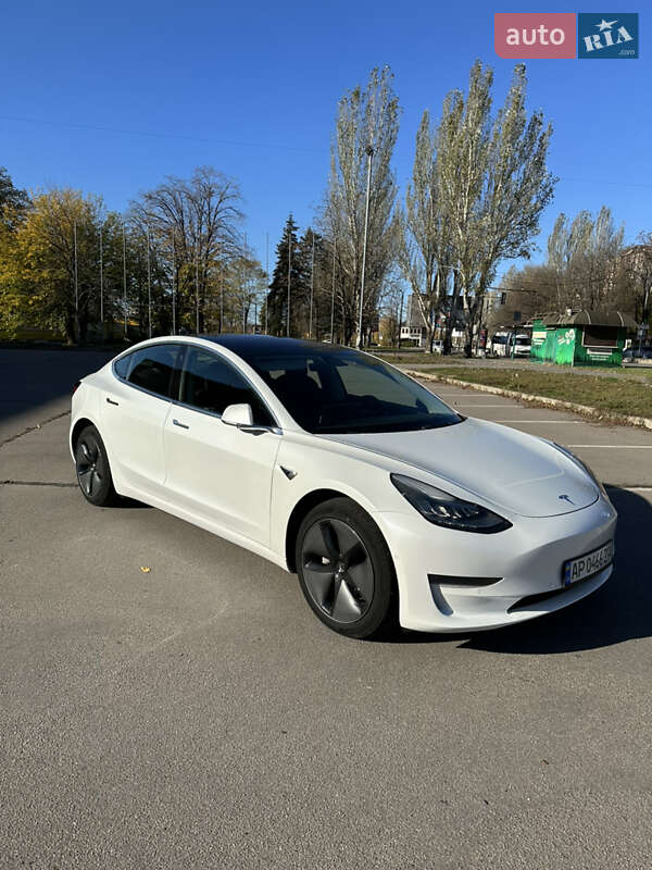 Седан Tesla Model 3 2018 в Запорожье