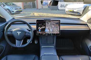 Седан Tesla Model 3 2020 в Коломиї