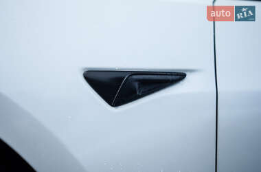 Седан Tesla Model 3 2022 в Львові