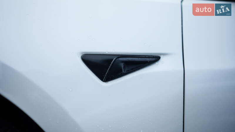 Седан Tesla Model 3 2022 в Львове