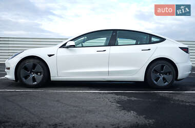 Седан Tesla Model 3 2022 в Львові