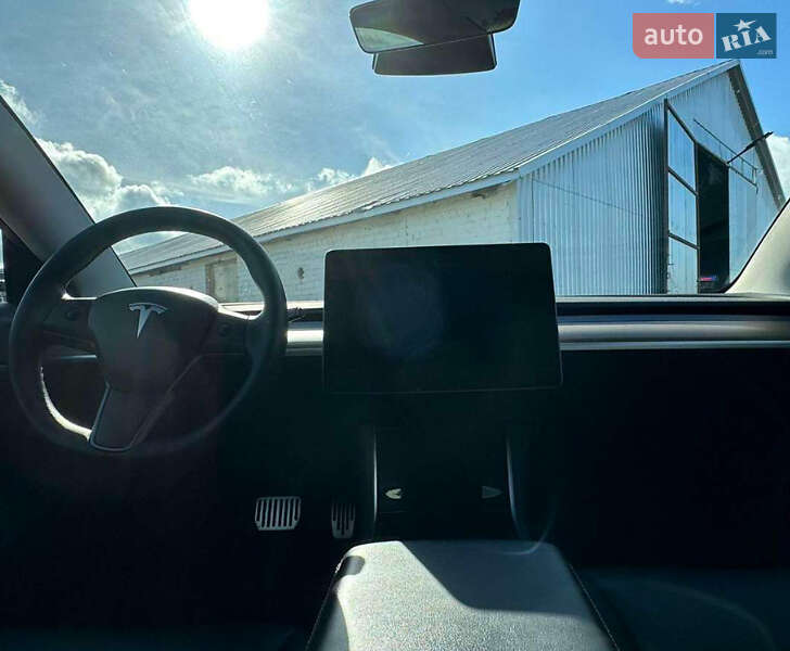 Седан Tesla Model 3 2020 в Білій Церкві