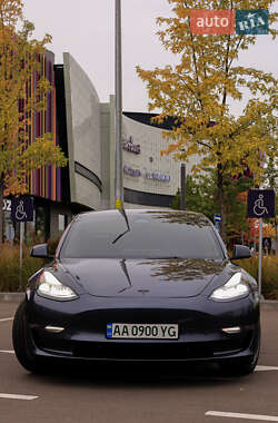 Седан Tesla Model 3 2022 в Києві