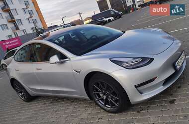 Седан Tesla Model 3 2018 в Виннице