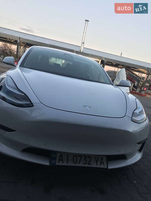 Седан Tesla Model 3 2018 в Білій Церкві