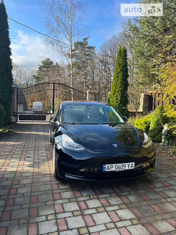 Седан Tesla Model 3 2018 в Запорожье