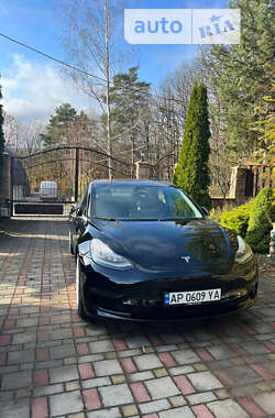 Седан Tesla Model 3 2018 в 