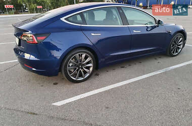 Седан Tesla Model 3 2019 в Броварах