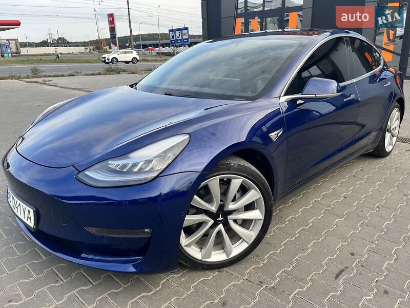 Tesla Model 3 2018