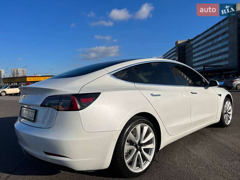 Седан Tesla Model 3 2020 в Харькове
