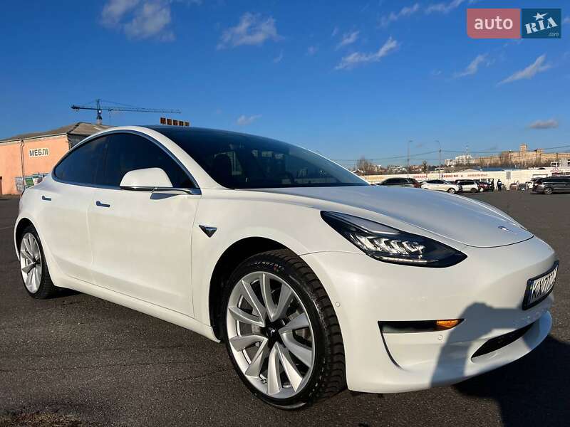 Седан Tesla Model 3 2020 в Харькове