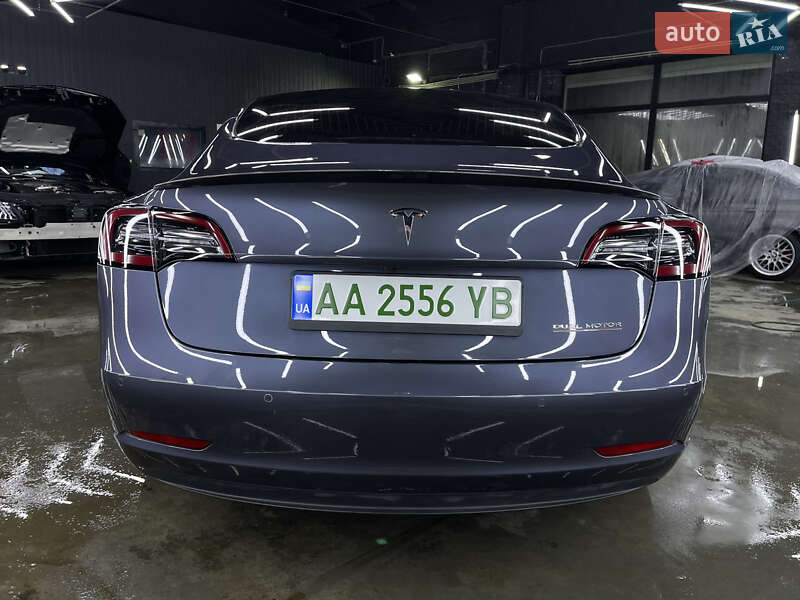 Седан Tesla Model 3 2020 в Киеве