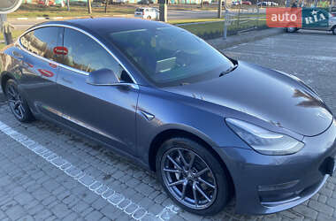 Седан Tesla Model 3 2018 в 