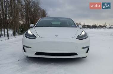 Седан Tesla Model 3 2019 в Горишних Плавнях