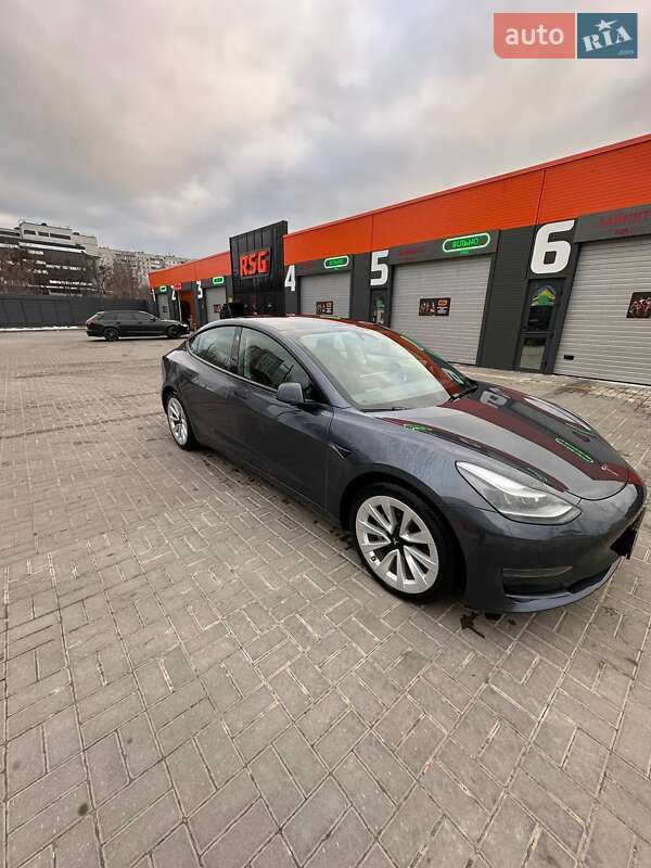 Седан Tesla Model 3 2022 в Харькове