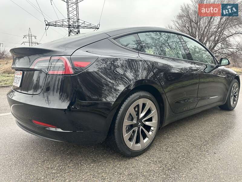 Седан Tesla Model 3 2023 в Запорожье
