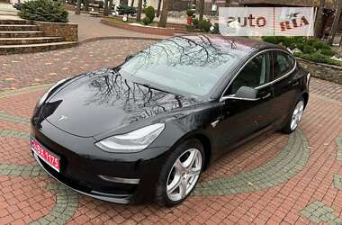Седан Tesla Model 3 2019 в 