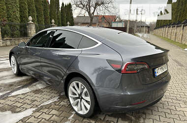 Седан Tesla Model 3 2019 в 