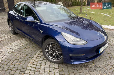 Седан Tesla Model 3 2018 в 