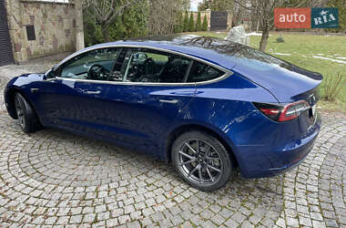 Седан Tesla Model 3 2018 в 